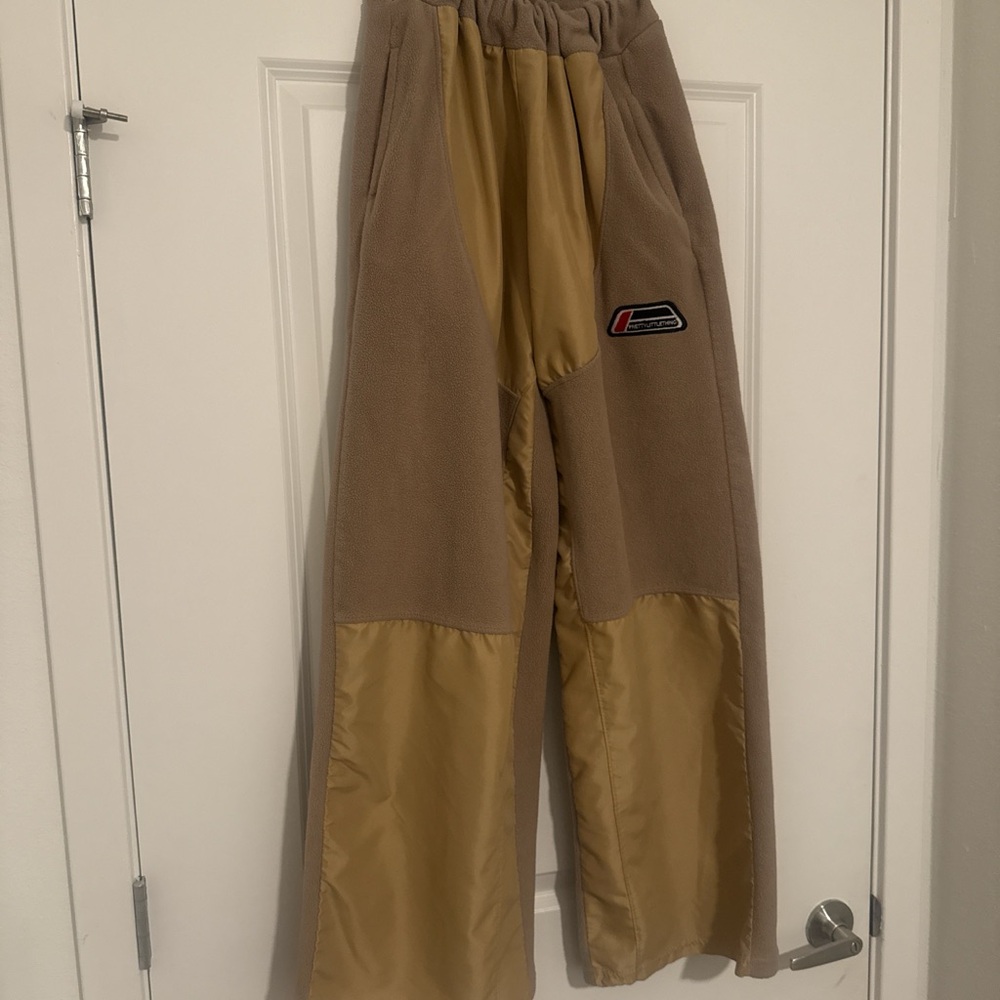 PrettyLittleThing Tan and Gold Contrast Sweatpants